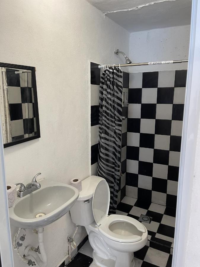 Casa Nova 7 Private Bathroom And Room 2 Beds Cancún Exteriör bild